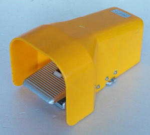 保護カバーが付いている黄色/青の空気の手動弁4F210-08Gのフィートの空気弁